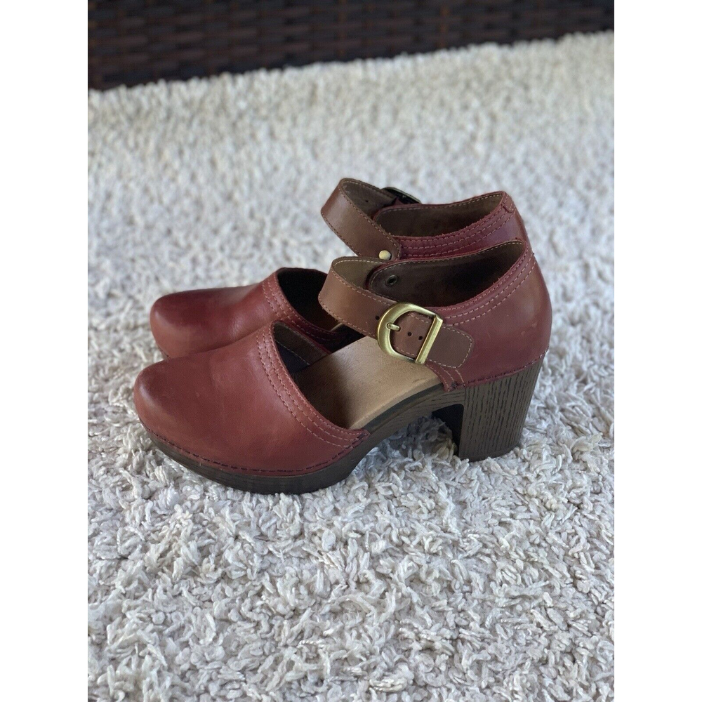 Dansko Darlene Red Leather Buckle Ankle Strap Heel Sandals Women's 40 / 9.5 - 10